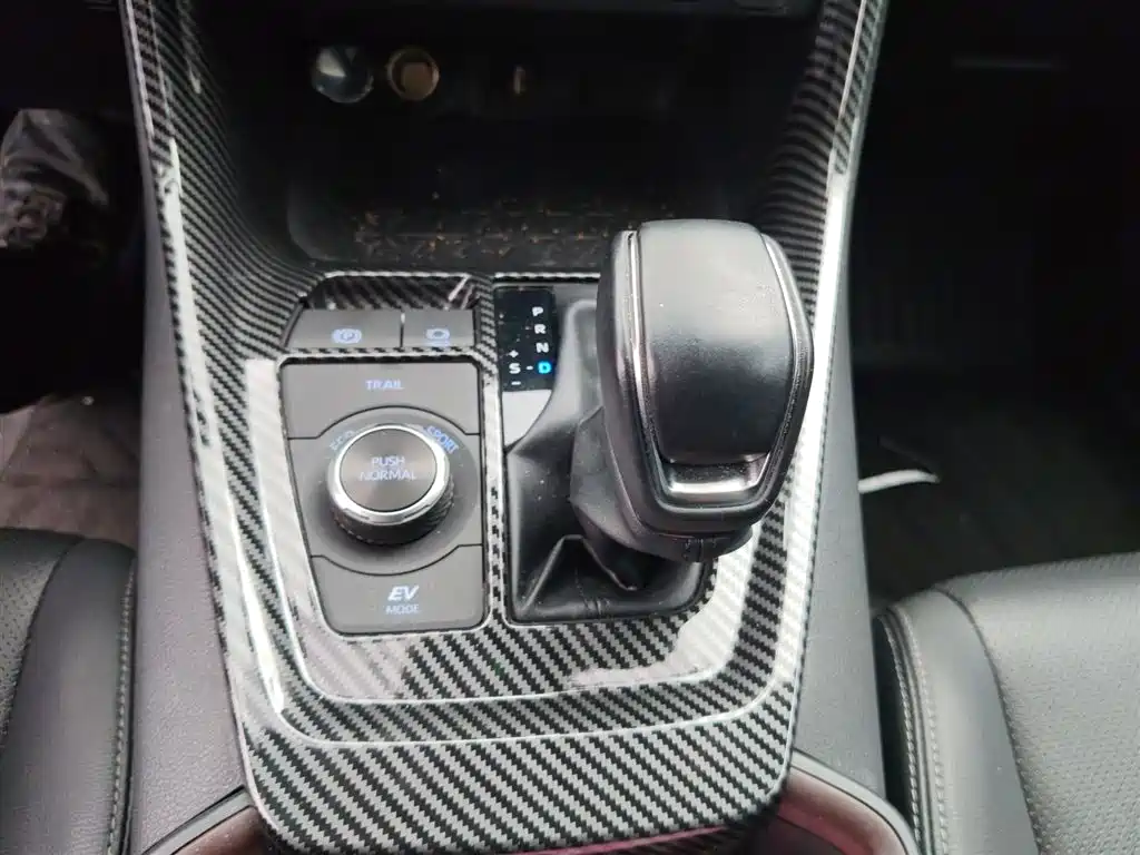 Toyota RAV4 Rongfang 2022 Hybrid 2.5L E-CVT 4WD Elite Plus Edition фото 21