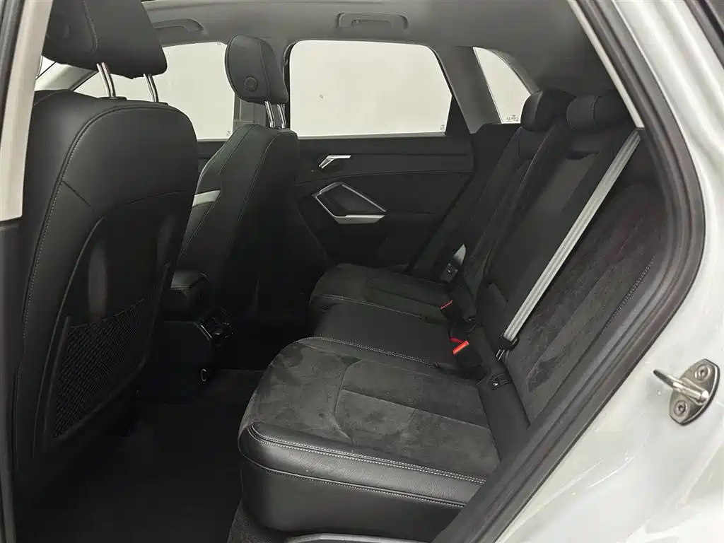 Audi Q3 2022 35 TFSI Fashion Dynamic фото 21