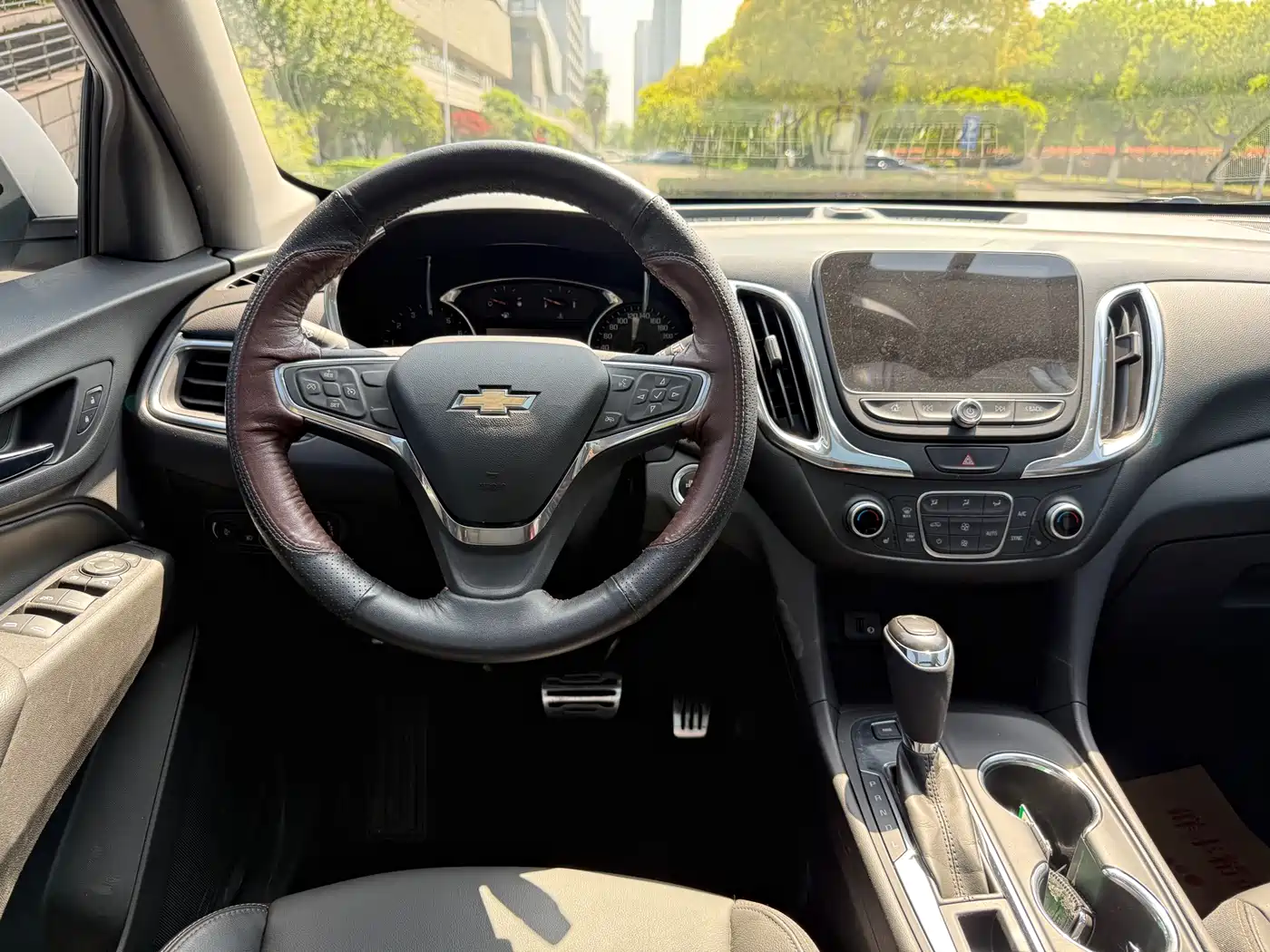 Chevrolet Equinox 2018 550T Automatic 4WD Pioneer Edition фото 10