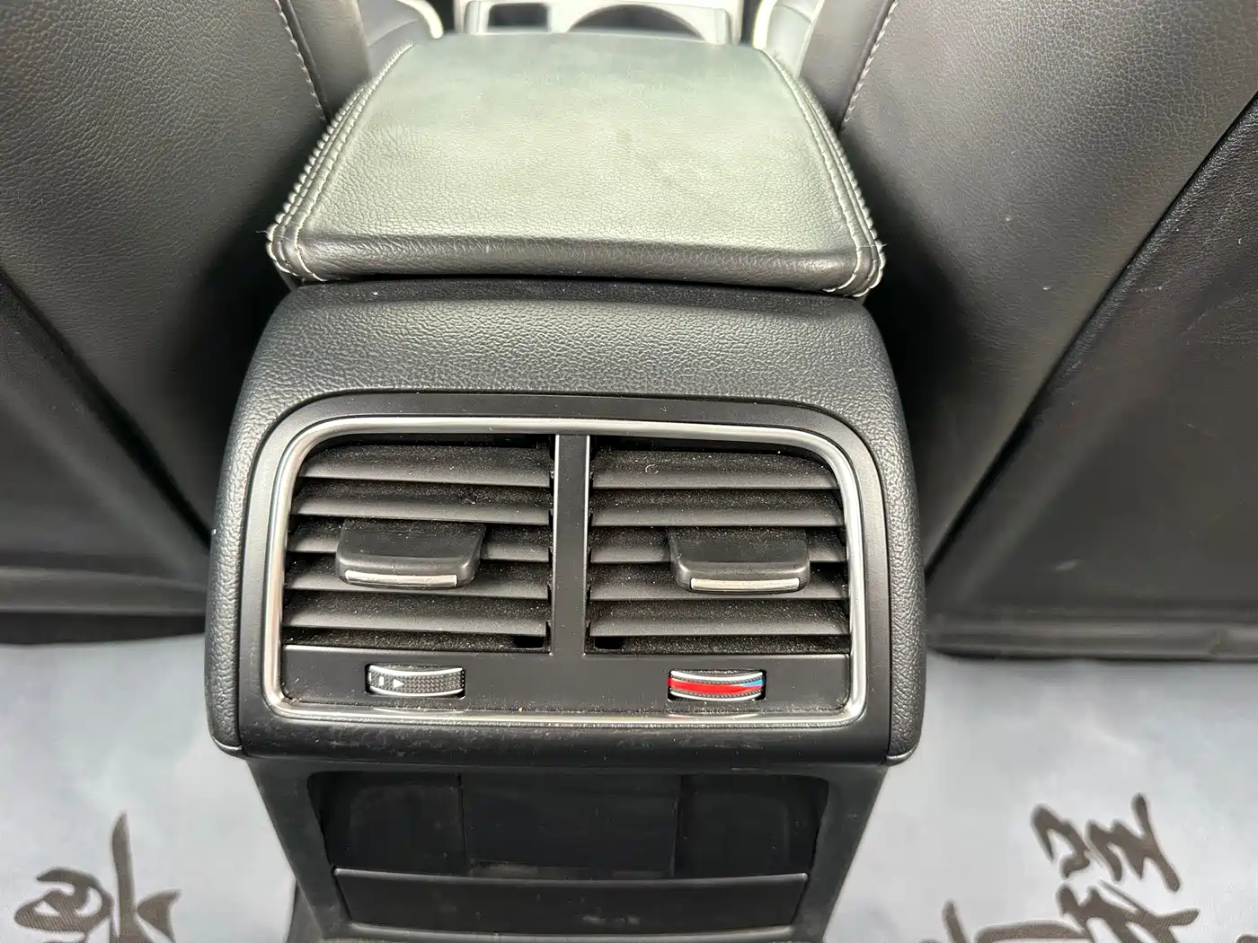 Audi A4L 2013 40 TFSI quattro Personality Sport фото 16