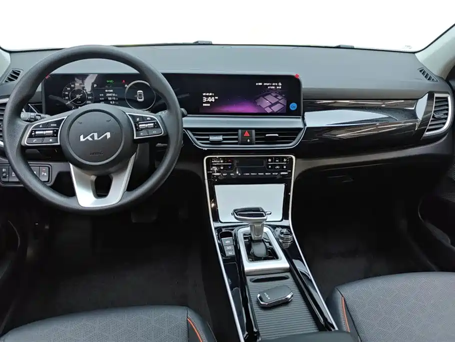 Kia Seltos 2026 Model 1.5L IVT Luxury Comfort Edition фото 12