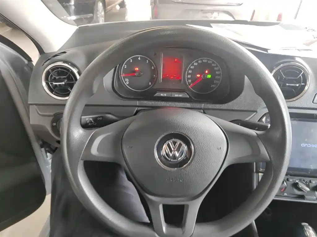 Volkswagen Jetta 2017 1.5L Automatic Fashion фото 11