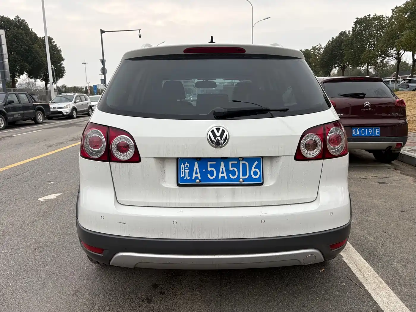 Volkswagen Golf (Import) 2011 1.4TSI Cross Golf фото 6