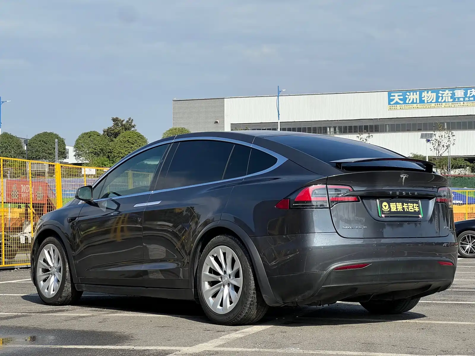 Фото 4 - Tesla Model X