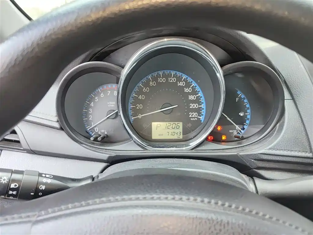 Toyota Vios 2017 1.5L CVT Pioneer фото 8
