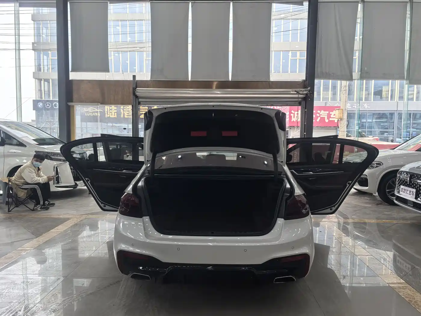 BMW 5 Series 2019 525Li Luxury Package фото 21
