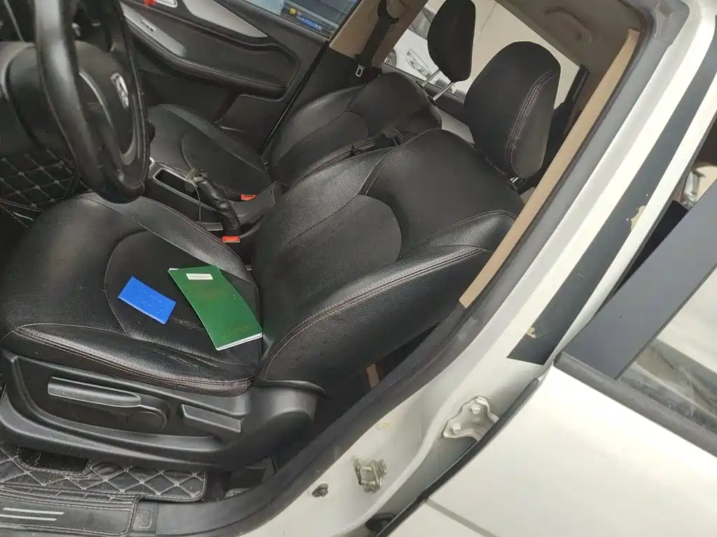 Baojun 560 2015 2015 1.8L Manual Comfort