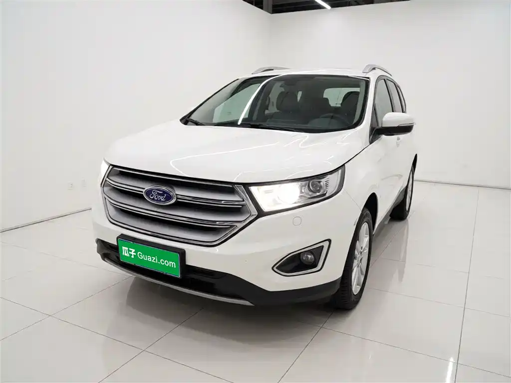 Фото 1 - Ford Edge