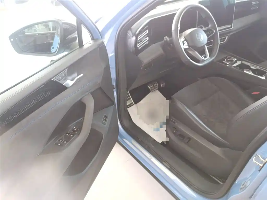 Volkswagen Tiguan L 2024 PRO 380TSI 4WD R-Line Premium Edition фото 16