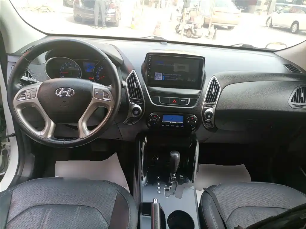 Hyundai Beijing Hyundai ix35 2015 2.0L Automatic 2WD Smart Type China IV фото 6