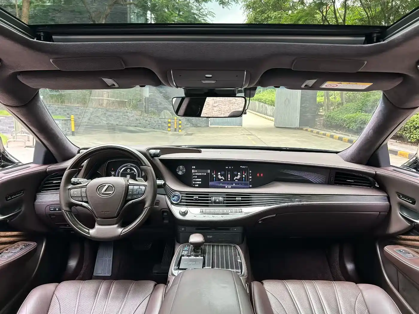 Lexus LS 2018 500h Luxury Edition China V фото 5