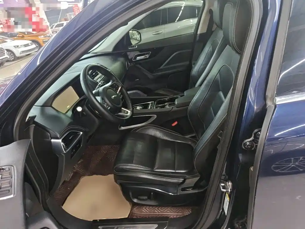 Jaguar F-PACE 2017 2016 2.0T FWD R-Sport Edition