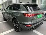 Фото 5 - Audi Q6L e-tron