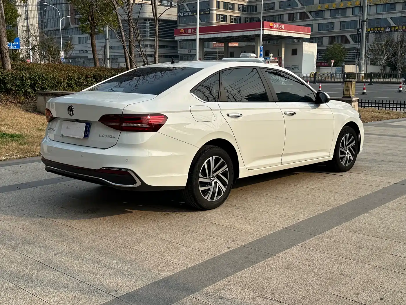 Volkswagen Lavida 2024 Model 1.5L Automatic Full Comfort Edition фото 4