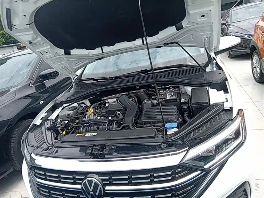 Volkswagen Sagitar 2023 300TSI DSG Surpassing Edition фото 20