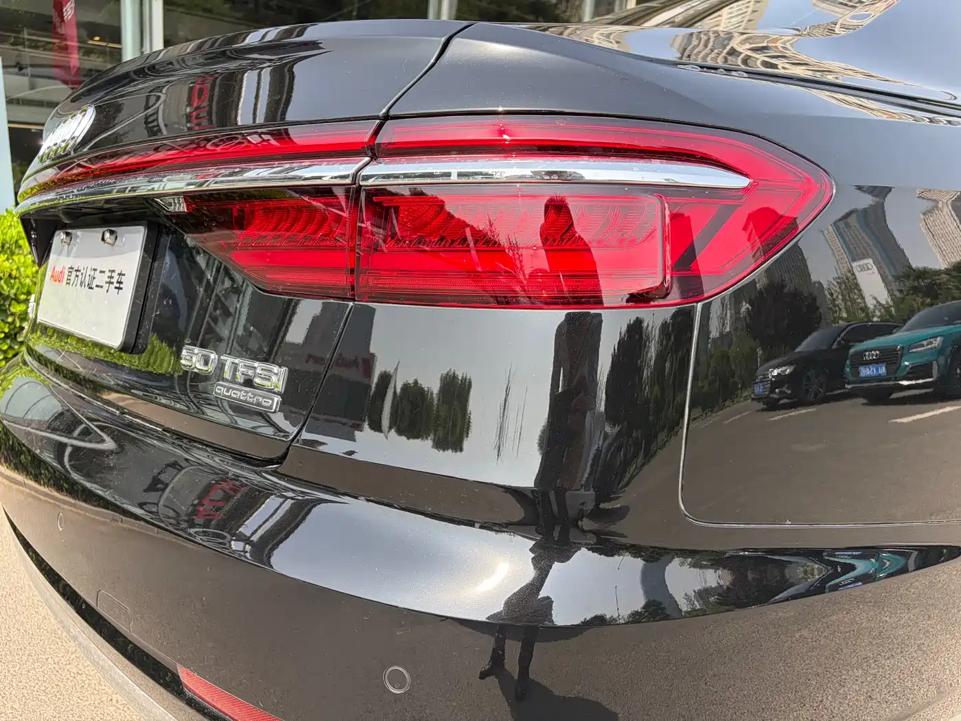 Audi A8 2019 Facelift Plus A8L 50 TFSI quattro Comfort фото 13