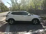 صورة 26 - Volkswagen Tharu