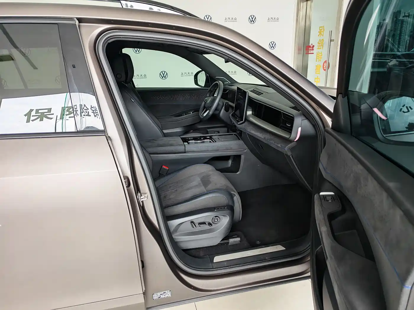 Volkswagen Teramont 2025 Teramont Pro 450TSI 4WD Summit Edition фото 10