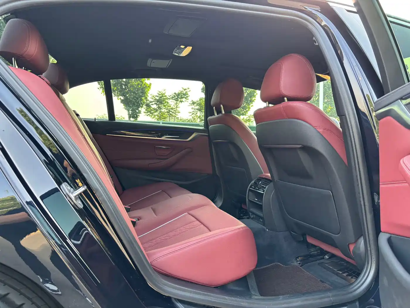 BMW 5 Series 2022 525Li M Sport Package фото 14