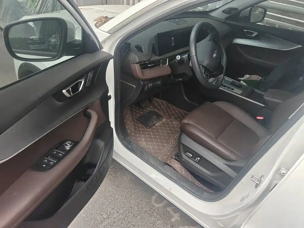 Фото 13 - Chery Tiggo 7