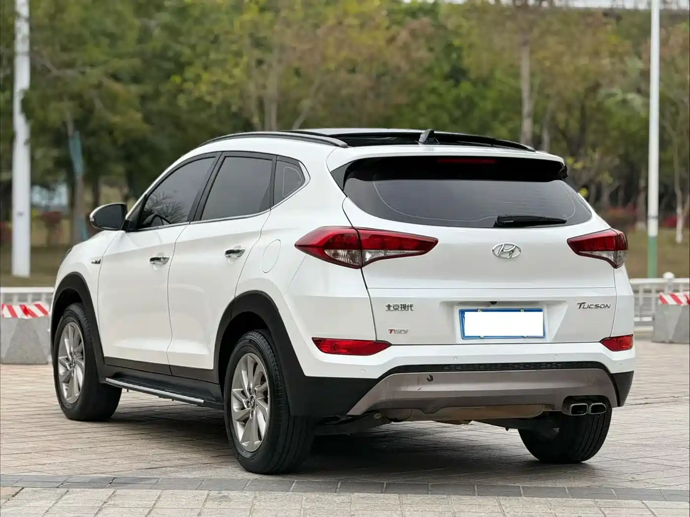 HYUNDAI TUCSON