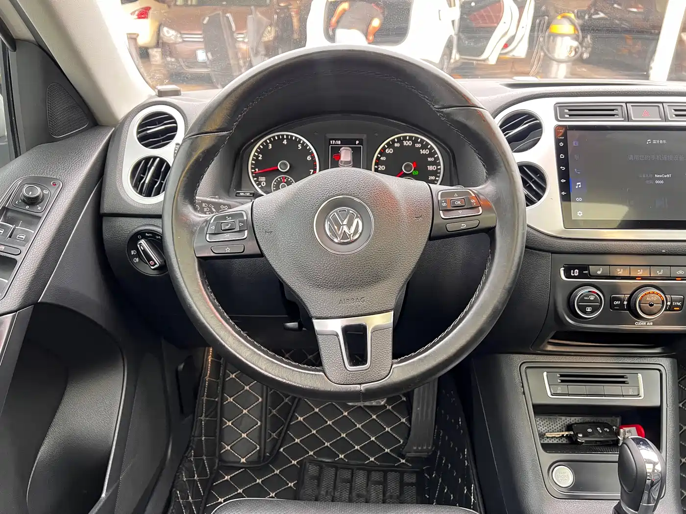 Volkswagen Tiguan 2016 Model 300TSI Automatic 2WD Luxury Edition фото 15
