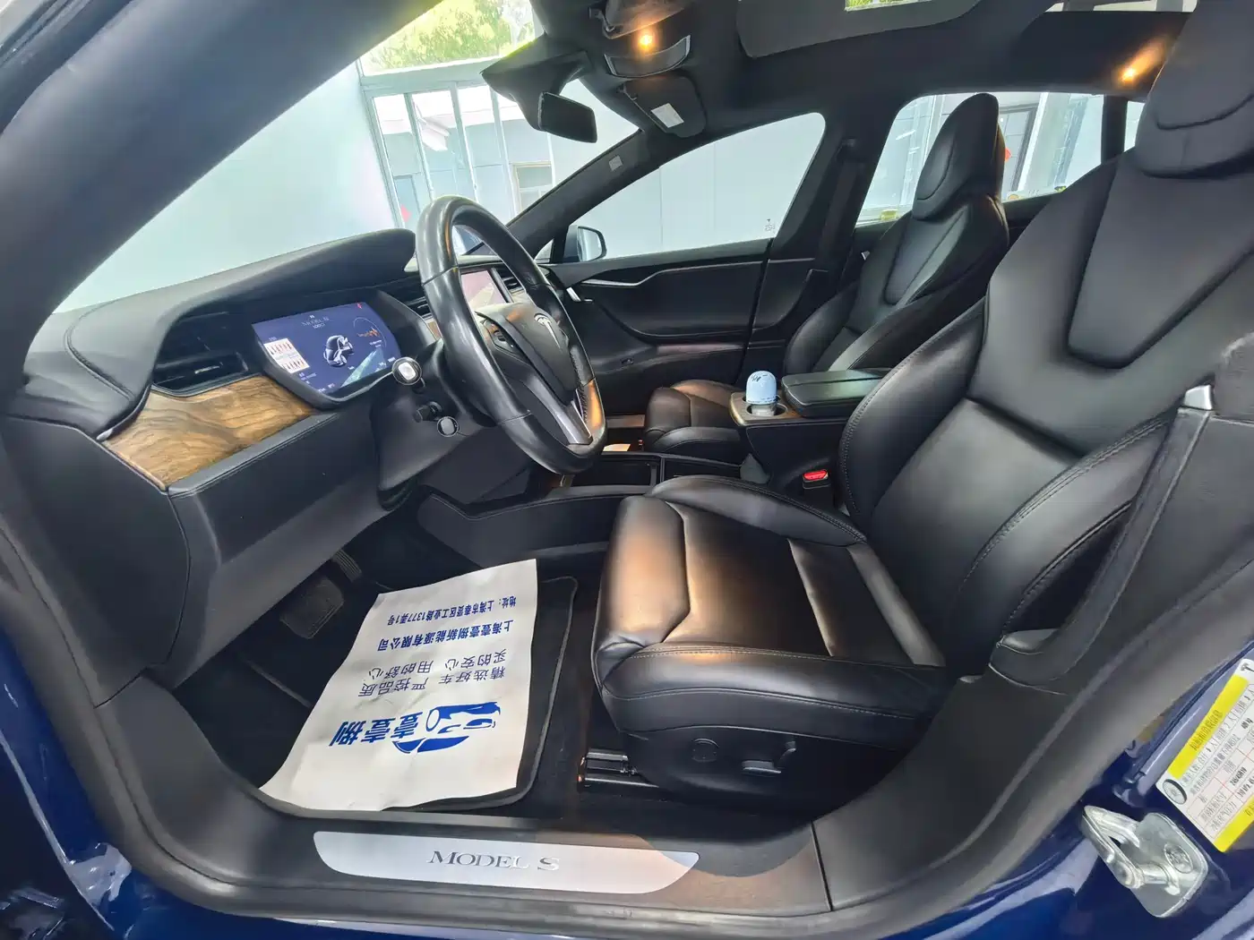 TESLA MODEL S
