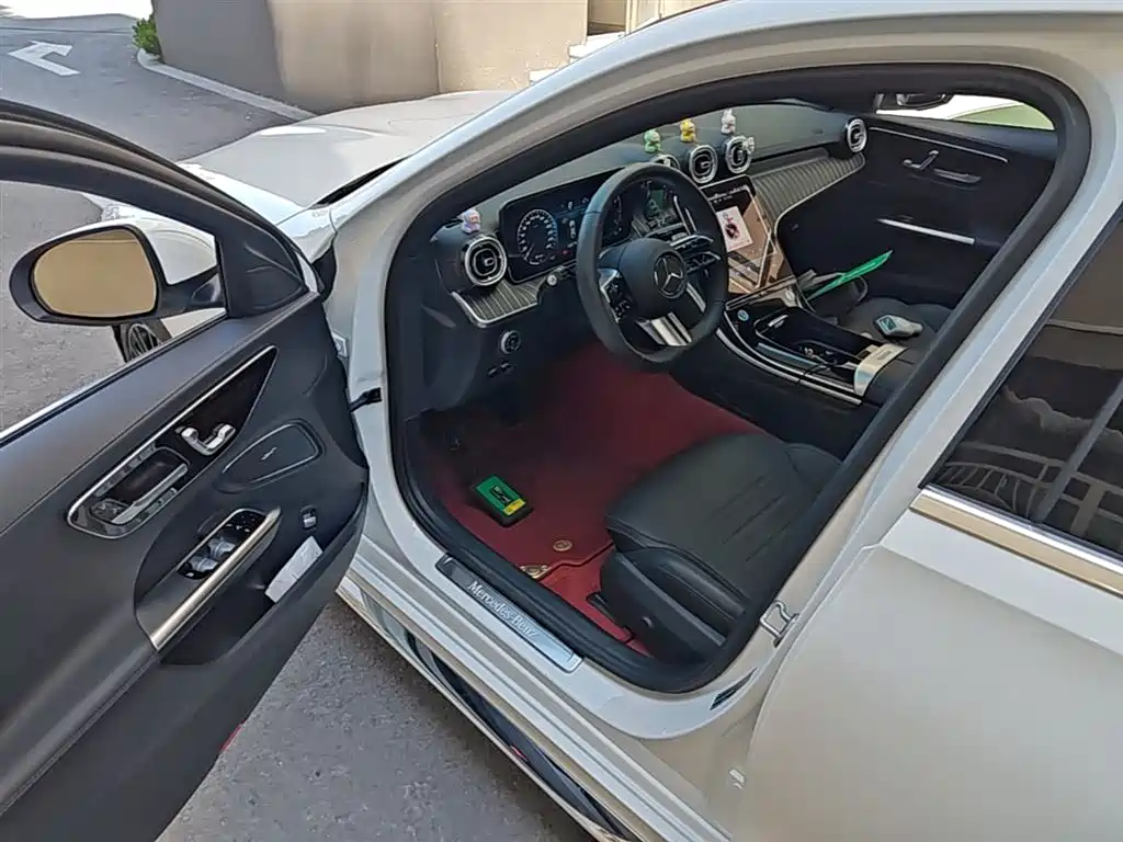 Mercedes-Benz C-Class 2023 Facelift C 260 L Sport Edition фото 23