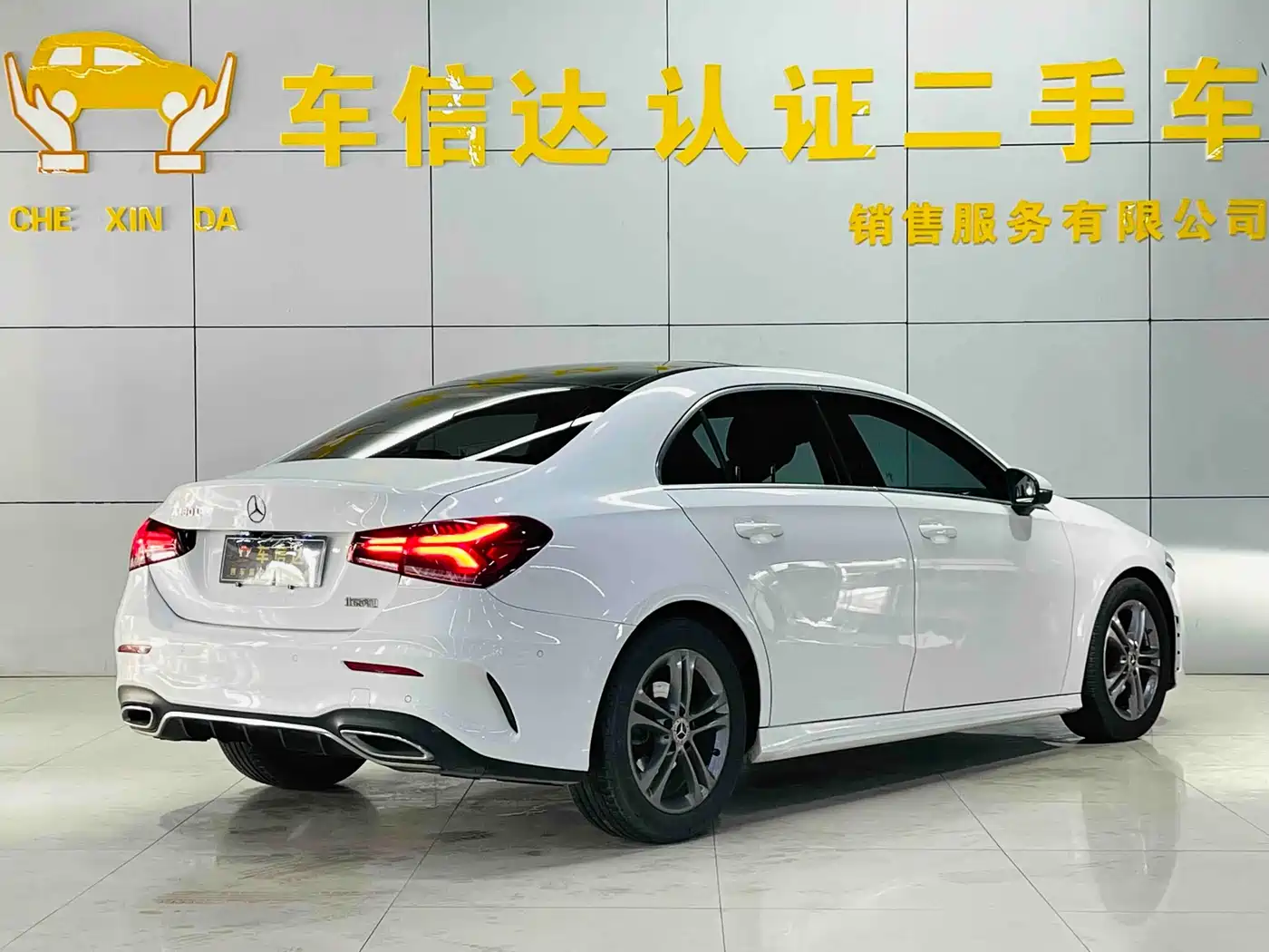 Mercedes-Benz A-Class 2020 A 180 L Sport Sedan фото 3