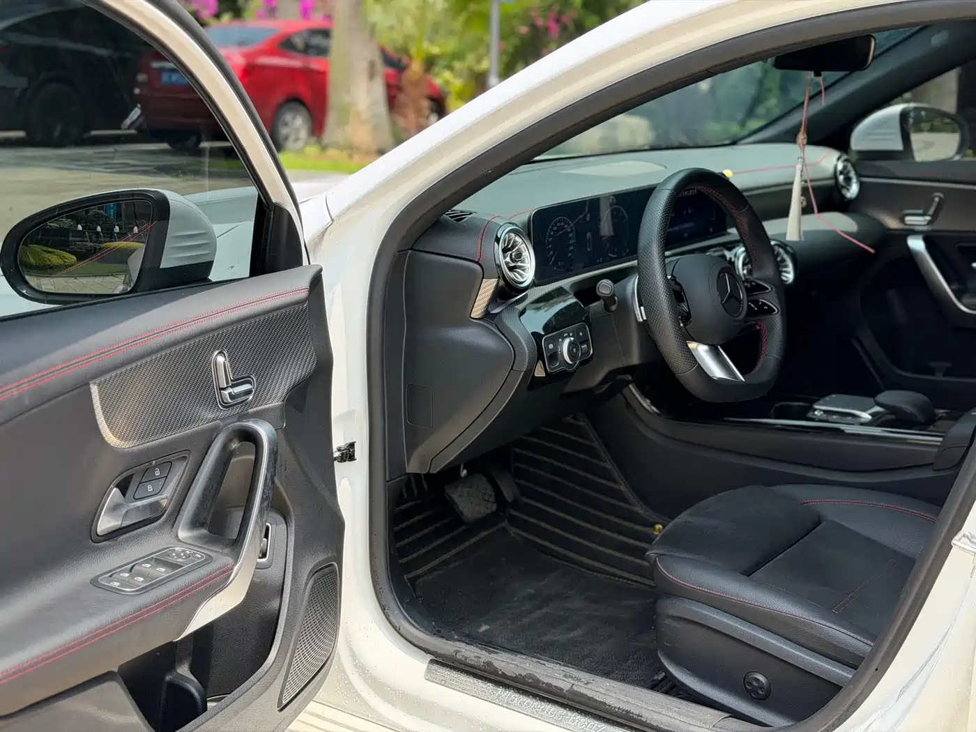 Mercedes-Benz A-Class 2024 Facelift A 200 L Fashion фото 7