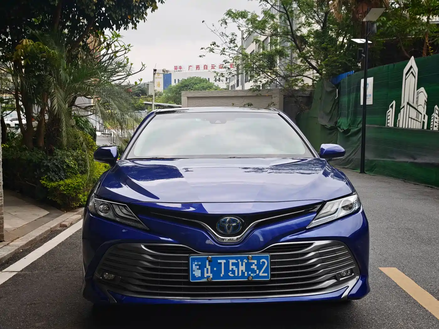 Toyota Camry 2019 Hybrid 2.5HG Luxury Edition China V фото 2