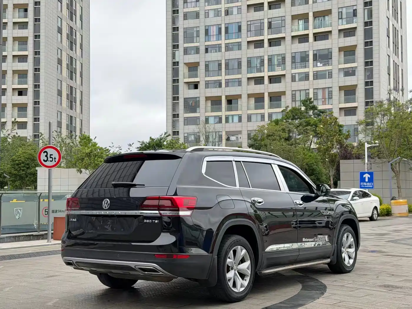 Volkswagen Teramont 2019 380TSI 4WD Comfort China VI фото 7