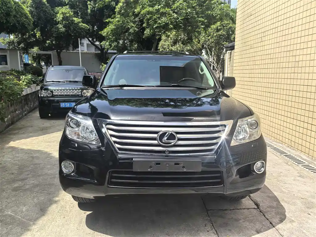 Lexus LX 2009 570 фото 2