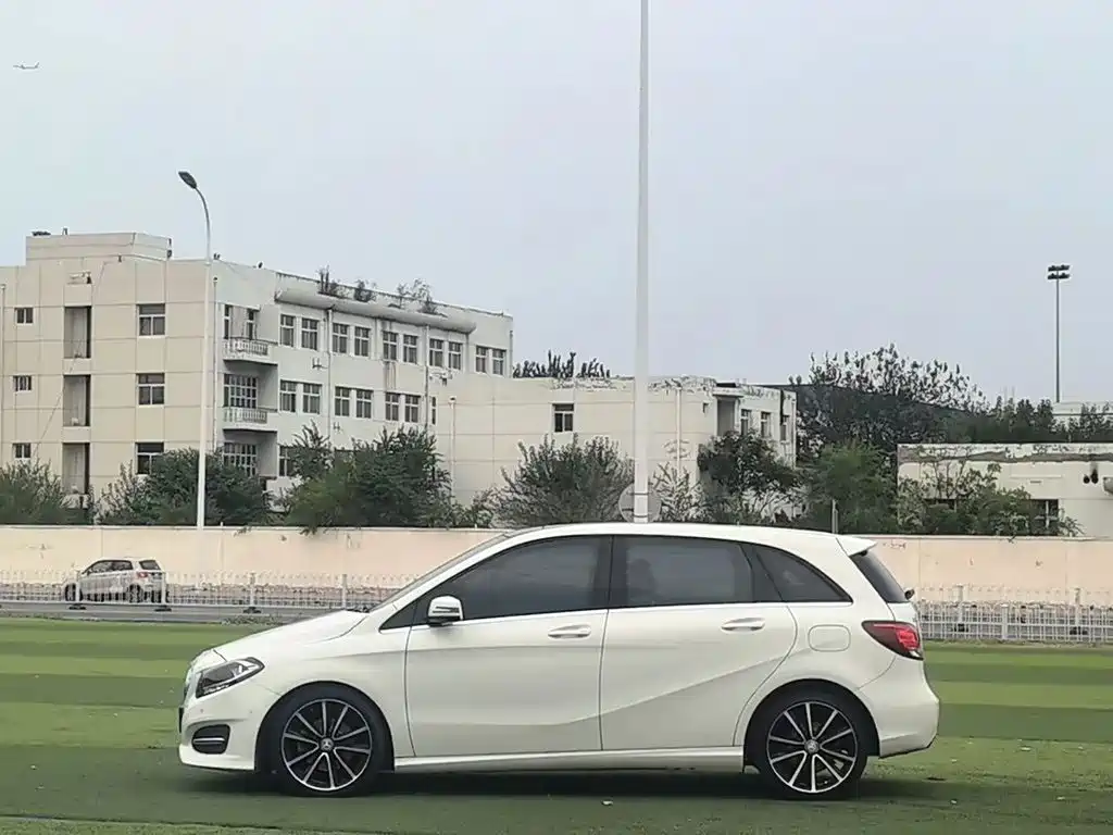 Фото 5 - Mercedes-Benz B-Class