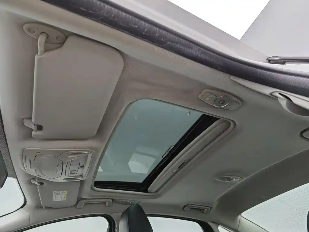 Photo 14 - Ford Focus