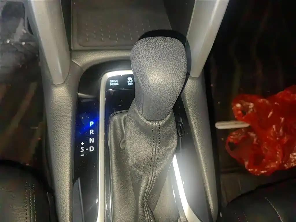 Toyota Corolla Cross 2024 2.0L Smart Hybrid Dual Engine Elite Edition фото 7