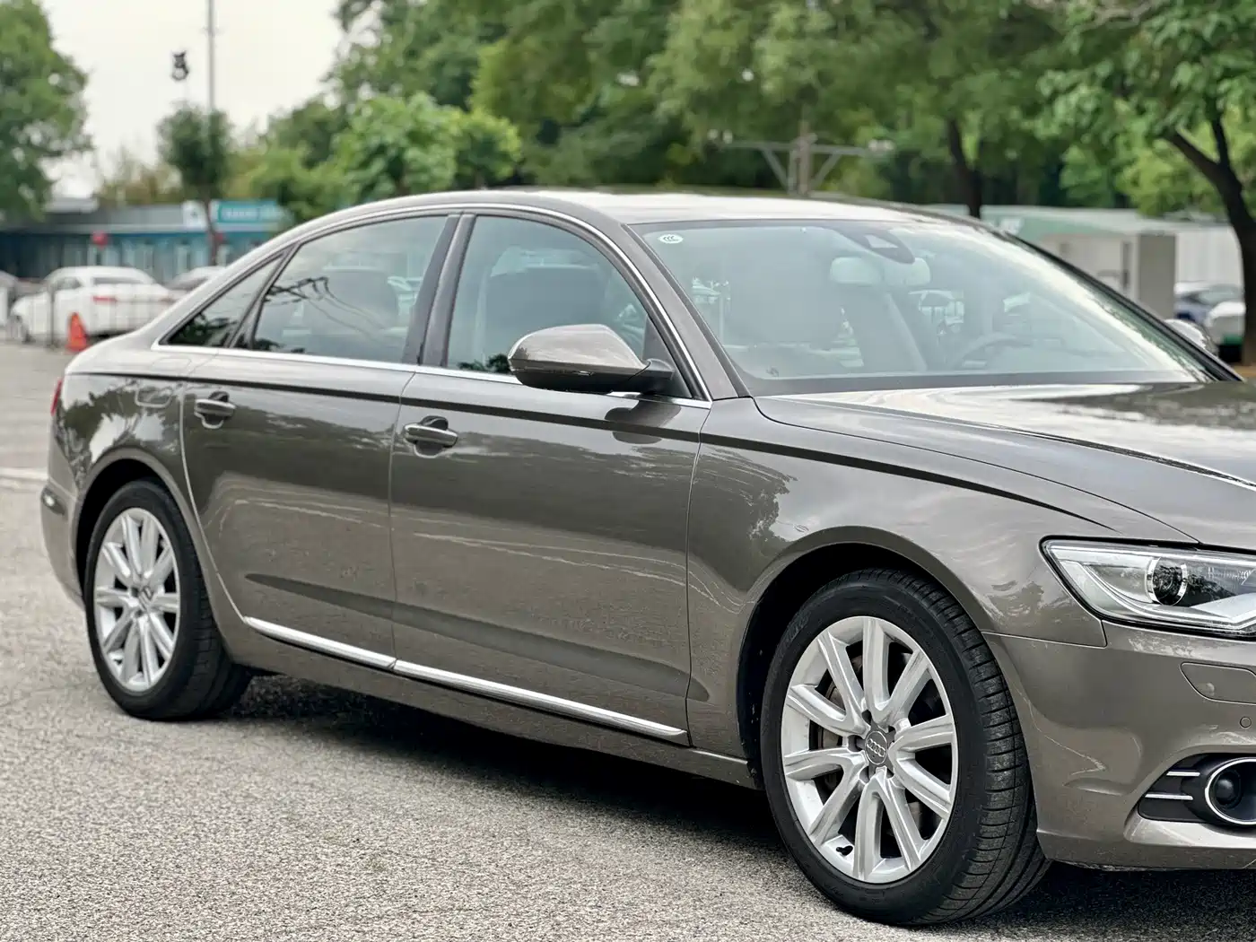 Photo 7 - Audi A6L