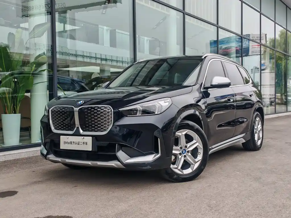 BMW iX1 2024 2023 eDrive25L X Design Package