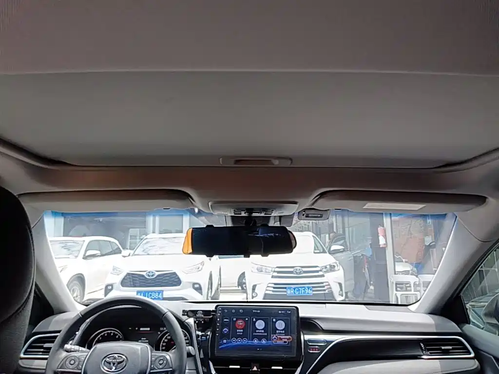 Toyota Camry 2021 2.0G Luxury Edition фото 18
