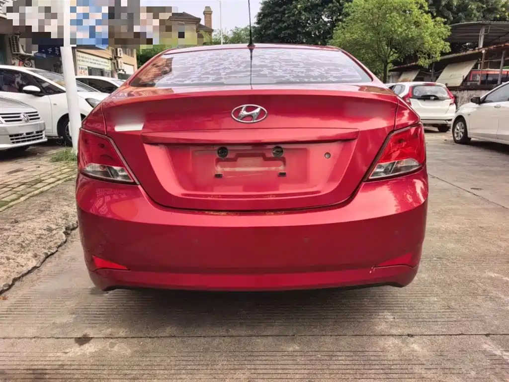 Hyundai Verna 2014 1.4L Automatic Smart GLS фото 6