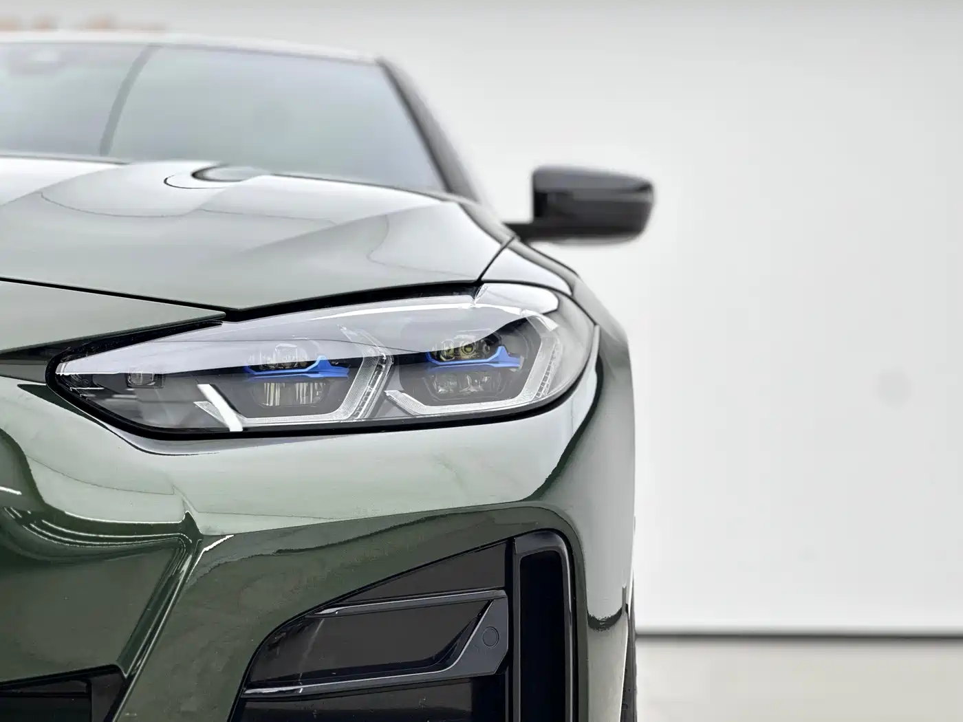 BMW 4 Series 2023 425i Gran Coupe M Sport Shadowline Package фото 15