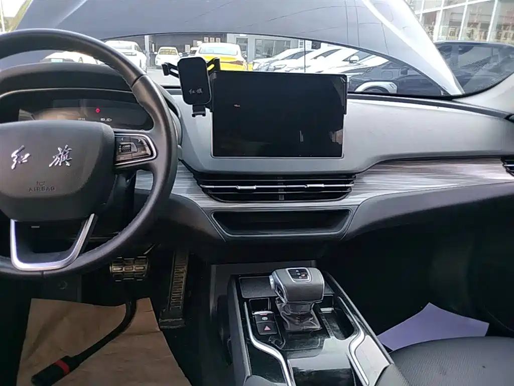 Hongqi E-QM5 2023 620km PLUS фото 12