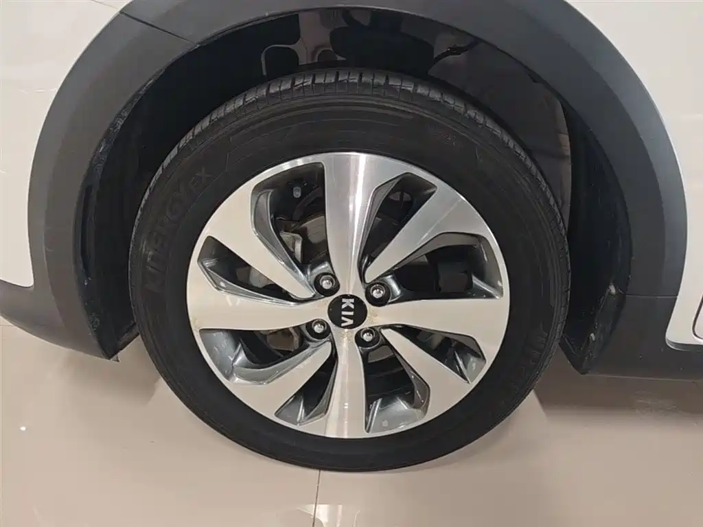 Kia KX CROSS 2018 1.6L Automatic Smart Sunroof Edition фото 23