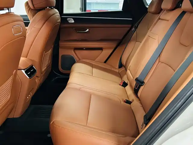 AITO Wenjie AITO M5 2025 Extended Range Ultra AWD фото 7