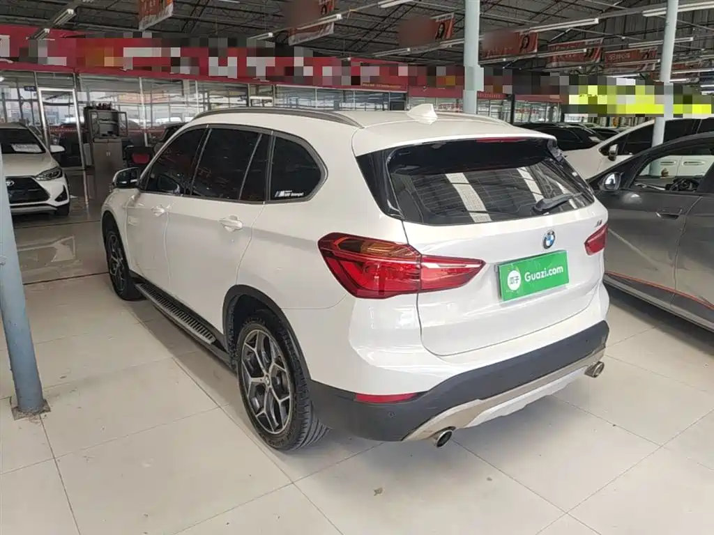 BMW X1 2016 sDrive18Li Luxury Model фото 5
