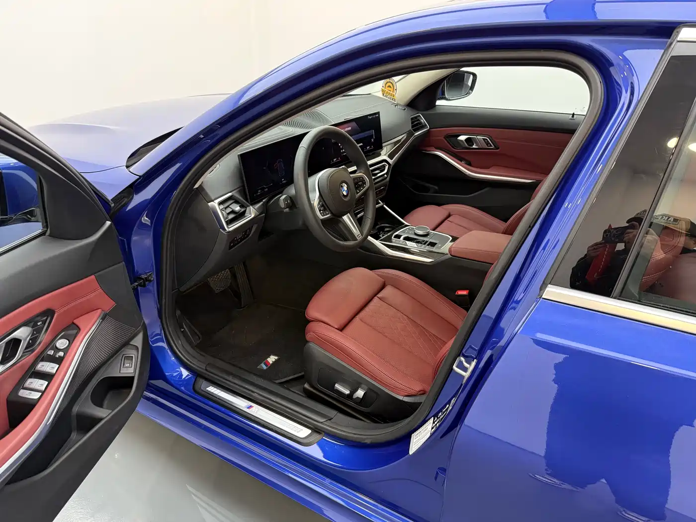 BMW 3 Series 2023 325Li xDrive M Sport Package фото 10