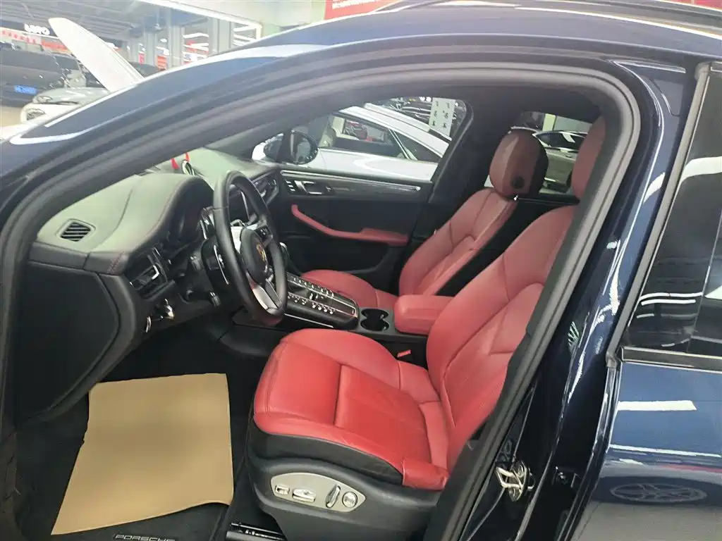Porsche Macan 2021 Macan 2.0T фото 14