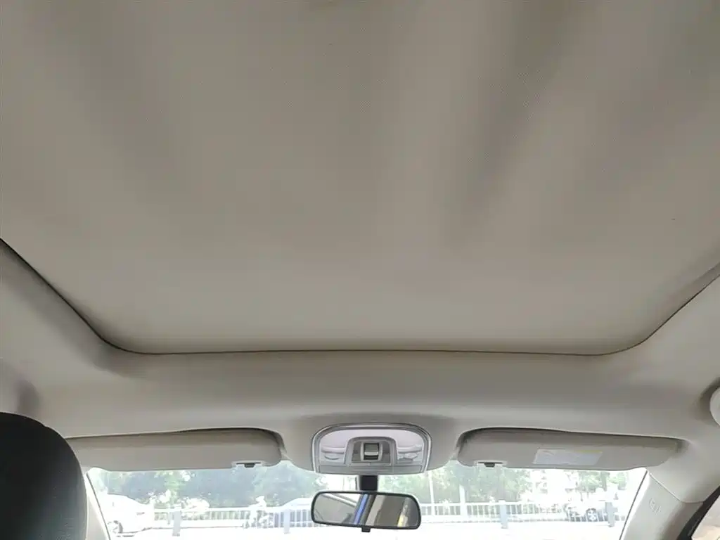 BYD Song MAX 2017 1.5T Auto Smart Connect Premium 7-seater фото 18
