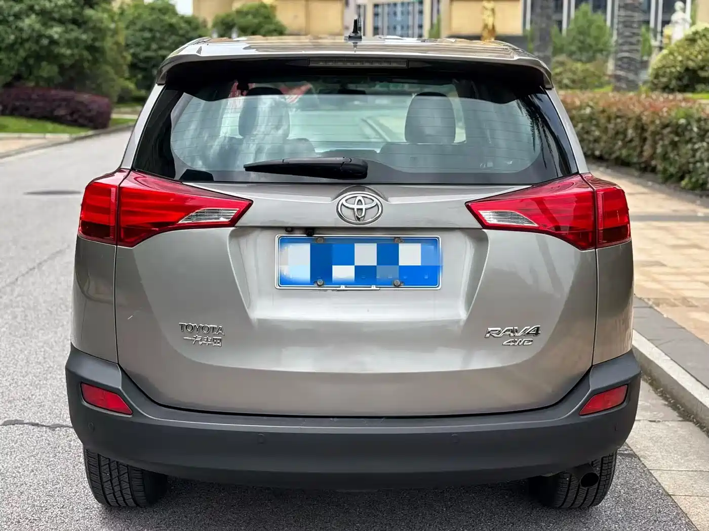Toyota RAV4 Rongfang 2013 2.0L CVT 4WD Pioneer фото 5