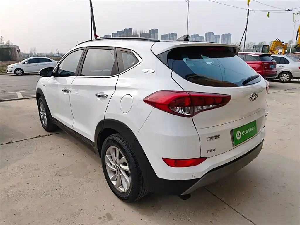 Hyundai Tucson 2018 1.6T DCT 2WD 15th Anniversary Special Edition фото 23